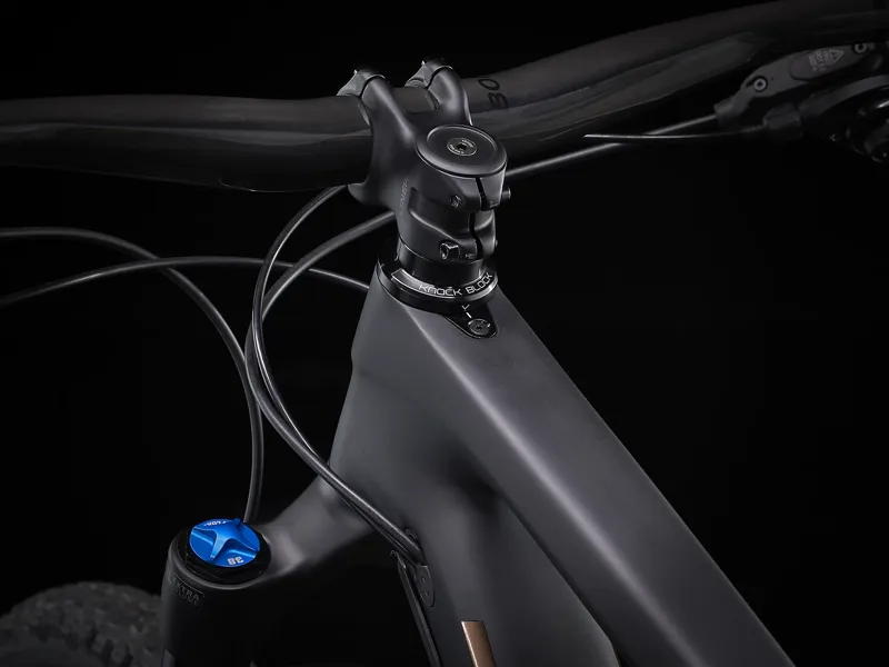 TREK Remedy 9.8 Full Suspension Mountain Bike in Matt Trek Black